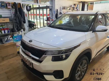 셀토스 레이노썬팅및 보조배터리 블랙박스작업...^^ / 서울 성북구 삼선동4가