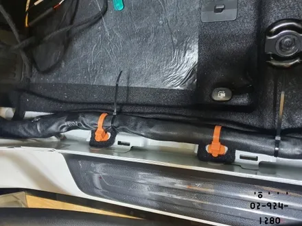 셀토스 레이노썬팅및 보조배터리 블랙박스작업...^^ / 서울 성북구 삼선동4가