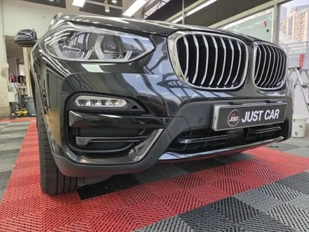 동탄 랩핑, 부담스러운 은빛 크롬을 가려 스포티한 분위기 완성. BMW X3 크롬죽이기. / 화성시 동탄 반송동