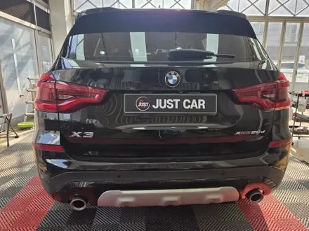 동탄 랩핑, 부담스러운 은빛 크롬을 가려 스포티한 분위기 완성. BMW X3 크롬죽이기. / 화성시 동탄 반송동