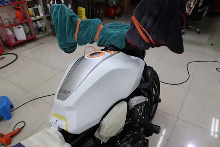혼다 CB1000R 연료탱크 무광 ppf 시공 / 대구 카앤맨 / 대구 북구 검단동