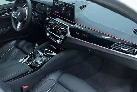 자동차 실내랩핑 / bmw g30 매트릭스 블랙 / 대구 카앤맨 / 대구 북구 검단동