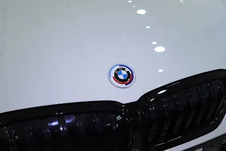 BMW G20 3시리즈 / 사이드데칼 시공/ 50주년 엠블럼 / 휠 캡 교체 작업 / 대구 카앤맨 / 대구 북구 검단동