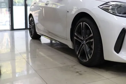 BMW 118d 그릴 사이드미러 스커트 부분 랩핑 대구 / 카앤맨 / 대구 북구 검단동