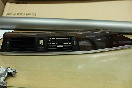 대구 자동차 실내랩핑 / BMW 3시리즈 (F30) 티타늄 브러쉬 / 카앤맨 / 대구 북구 검단동