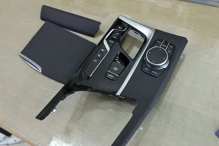 bmw 실내랩핑 / g30 5시리즈 하이그로시 파츠 매트릭스 블랙 시공 / 대구 카앤맨 / 대구 북구 검단동