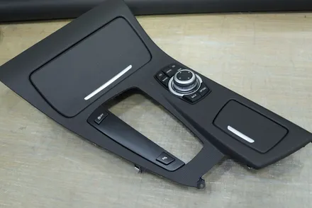 BMW 5시리즈 / F10 실내랩핑 매트릭스 블랙 시공 / 대구 카앤맨 / 대구 북구 검단동