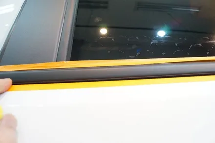 콜로라도 부분 랩핑 (사이드미러 도어캐치 눈썹 몰딩) 시공 대구 / 카앤맨 / 대구 북구 검단동
