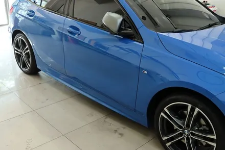 대구 bmw 1시리즈 f40 사이드 스커트 포인트 랩핑 / 카앤맨 / 대구 북구 검단동