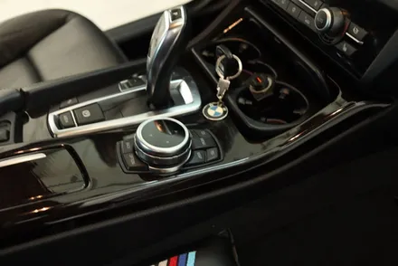 bmw f10 실내랩핑 / 사이드 데칼 시공 / 대구 카앤맨 / 대구 북구 검단동