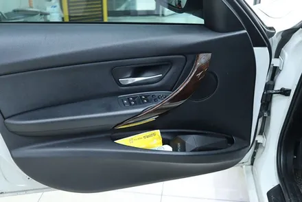 대구 실내랩핑 bmw f30 / 3시리즈 우드 트림 실내랩핑 / 매트릭스 블랙 / 카앤맨 / 대구 북구 검단동