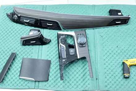 대구 실내랩핑 시공 / bmw g30 블랙 카본 / 카앤맨 / 대구 북구 검단동