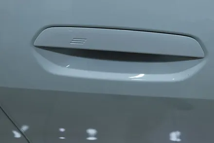 BMW i4 / G26 리어 스포일러 부분 포인트 랩핑 / 4D 리얼카본 시공 / 대구 카앤맨 / 대구 북구 검단동