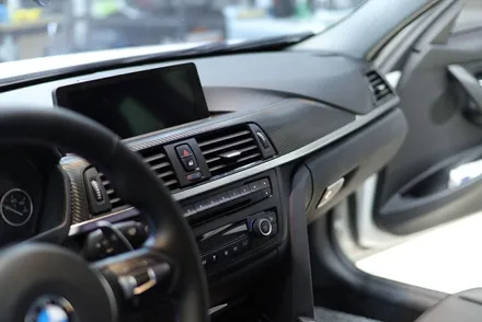 자동차 실내랩핑 / BMW F30 / 블랙 카본 시공 / 대구 카앤맨 / 대구 북구 검단동