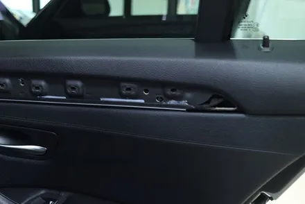 BMW 5시리즈 / F10 실내랩핑 매트릭스 블랙 시공 / 대구 카앤맨 / 대구 북구 검단동