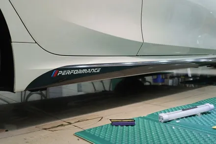 BMW G20 3시리즈 / 사이드데칼 시공/ 50주년 엠블럼 / 휠 캡 교체 작업 / 대구 카앤맨 / 대구 북구 검단동