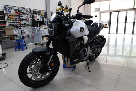혼다 CB1000R 연료탱크 무광 ppf 시공 / 대구 카앤맨 / 대구 북구 검단동
