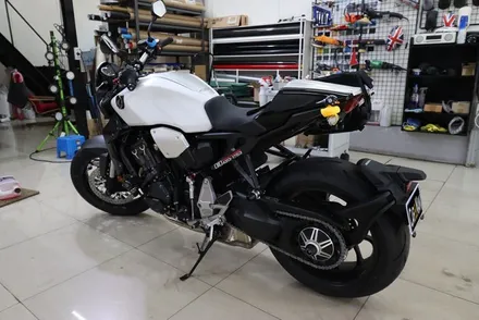 혼다 CB1000R 연료탱크 무광 ppf 시공 / 대구 카앤맨 / 대구 북구 검단동