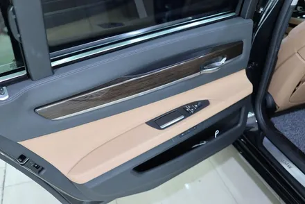 bmw 7시리즈 (F02) 실내랩핑 (블랙 브러쉬) 시공 대구 / 카앤맨 / 대구 북구 검단동