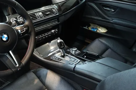 BMW F10 실내랩핑 / 4d 리얼 카본 시공 / 대구 카앤맨 / 대구 북구 검단동