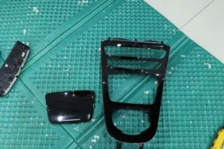 카본 시트지 랩핑지로 차량 실내 꾸미기 벤츠 e 클래스 센터패시아 / 대구 북구 검단동