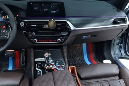 대구 실내랩핑 시공 / bmw g30 블랙 카본 / 카앤맨 / 대구 북구 검단동