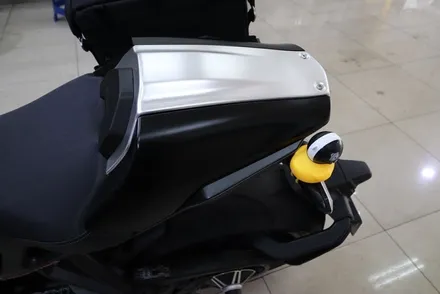 혼다 CB1000R 연료탱크 무광 ppf 시공 / 대구 카앤맨 / 대구 북구 검단동