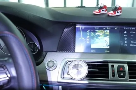 BMW F10 모니터 마감재 테두리 벗겨짐 랩핑 / 작업을 권하지 않는 작업 ㅎㅎ / 대구 북구 검단동