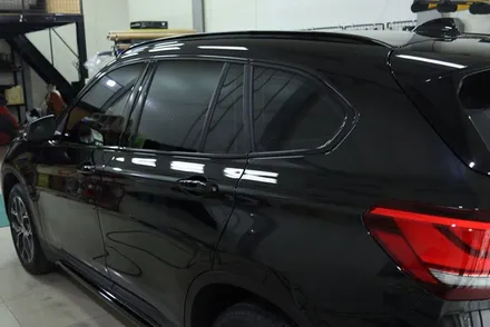 bmw x1(f48) 크롬죽이기 / 그릴 / 윈도 몰딩 / 스키드 플레이트 / 디퓨저 / 사이드스커트 / 루프랙 블랙 유광 랩핑 / 대구 카앤맨 / 대구 북구 검단동
