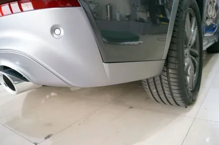 BMW X4 / M 스포츠 X / 은색 몰딩 부분 랩핑으로 죽이기(휀더 가니쉬/디퓨저) / 대구 북구 검단동