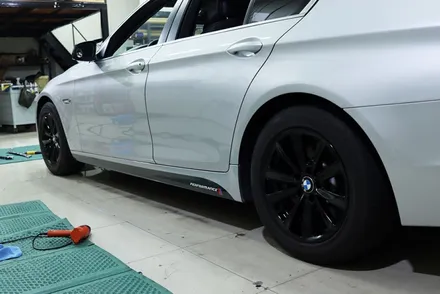 bmw f10 실내랩핑 / 사이드 데칼 시공 / 대구 카앤맨 / 대구 북구 검단동