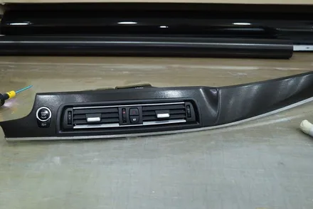 BMW F10 / 5시리즈 실내랩핑 (블랙 브러시) 시공 / 대구 카앤맨 / 대구 북구 검단동
