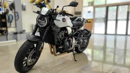 혼다 CB1000R 연료탱크 무광 ppf 시공 / 대구 카앤맨 / 대구 북구 검단동