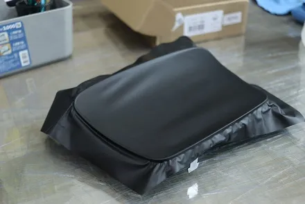 벤츠 e 클래스 컵홀더 크롬 몰딩 벗겨짐 / 랩핑 교체 작업 / 대구 카앤맨 / 대구 북구 검단동