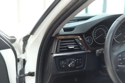 BMW 3시리즈 F30 실내랩핑 매트릭스 블랙 실내랩핑 및 손잡이 교체 작업 / 대구 카앤맨 / 대구 북구 검단동