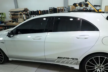 벤츠 a45amg 프런트립 사이드 스커트 윈도 몰딩 블랙 유광 포인트 랩핑 / 대구 카앤맨 / 대구 북구 검단동
