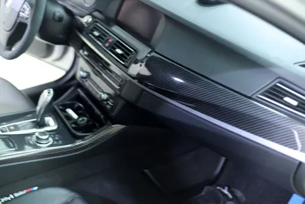 대구 실내랩핑 bmw f10 4d 리얼 카본 / 카앤맨 / 대구 북구 검단동