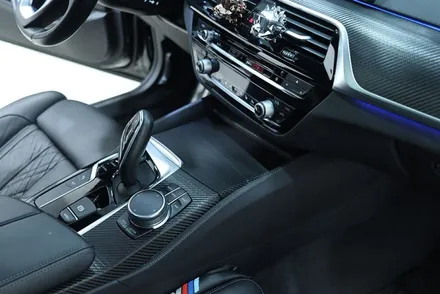 bmw 실내랩핑 / g30 530i / 블랙 카본 / 대구 카앤맨 / 대구 북구 검단동