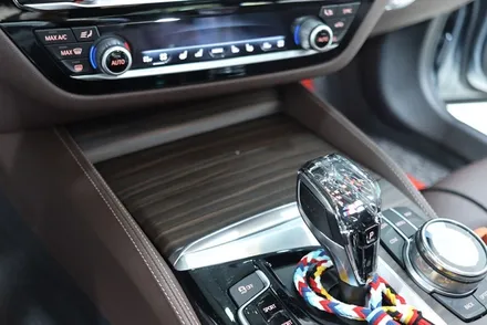 대구 실내랩핑 시공 / bmw g30 블랙 카본 / 카앤맨 / 대구 북구 검단동
