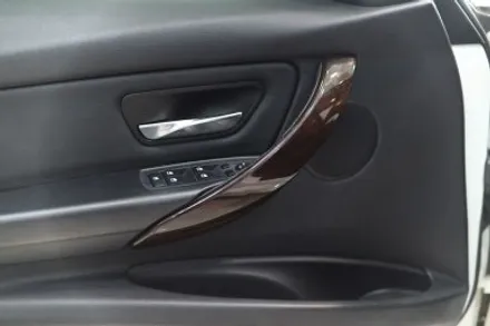 BMW 3시리즈 F30 실내랩핑 매트릭스 블랙 실내랩핑 및 손잡이 교체 작업 / 대구 카앤맨 / 대구 북구 검단동