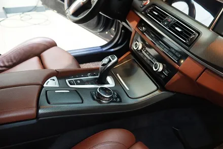 BMW F10 550D 실내 알루미늄 람비클 트림 / sott 카본 랩핑 시공 / 대구 카앤맨 / 대구 북구 검단동