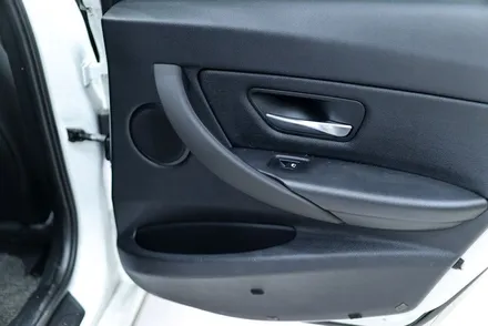 대구 실내랩핑 bmw f30 / 3시리즈 우드 트림 실내랩핑 / 매트릭스 블랙 / 카앤맨 / 대구 북구 검단동