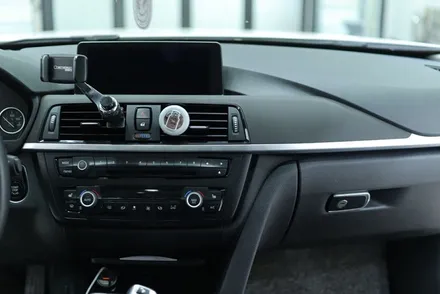 대구 실내랩핑 bmw f30 / 3시리즈 우드 트림 실내랩핑 / 매트릭스 블랙 / 카앤맨 / 대구 북구 검단동
