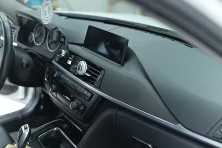 대구 실내랩핑 bmw f30 / 3시리즈 우드 트림 실내랩핑 / 매트릭스 블랙 / 카앤맨 / 대구 북구 검단동
