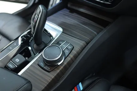bmw 실내랩핑 / g30 530i / 블랙 카본 / 대구 카앤맨 / 대구 북구 검단동