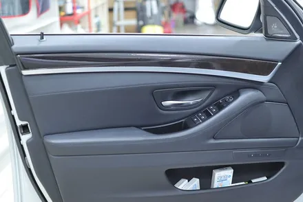 bmw f10 실내랩핑 / 3d 카본/ 티타늄 브러시 조합 / 대구 카앤맨 / 대구 북구 검단동
