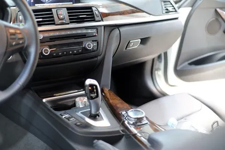 BMW 3시리즈 / F30 블랙 카본 실내랩핑 시공 / 대구 카앤맨 / 대구 북구 검단동