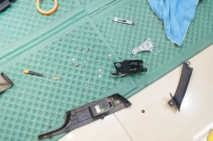 대구 그랜져 hg 손잡이 부분랩핑(블랙 카본) 시공 카앤맨 / 대구 북구 검단동