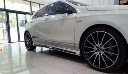 벤츠 a45amg 프런트립 사이드 스커트 윈도 몰딩 블랙 유광 포인트 랩핑 / 대구 카앤맨 / 대구 북구 검단동
