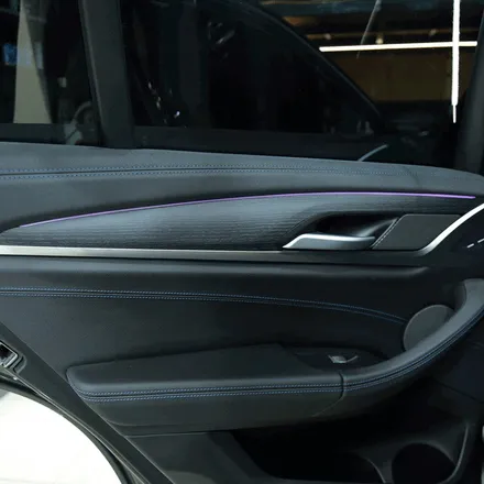 BMW ix3 자동차실내랩핑 블랙 카본 시공 / 대구 북구 검단동